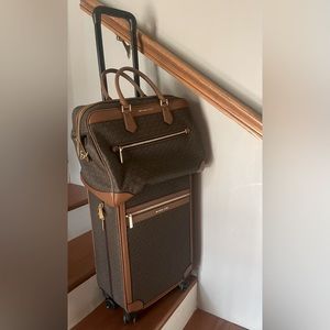 MK Weekender & luggage set